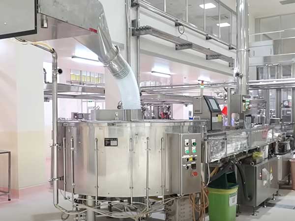 Làm lạnh nước - Nhà máy chế biến sữa thanh trùng Thái Lan